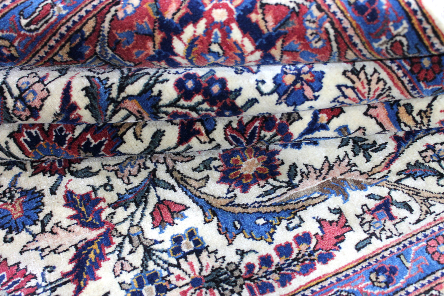 Weisser Kashan Antik