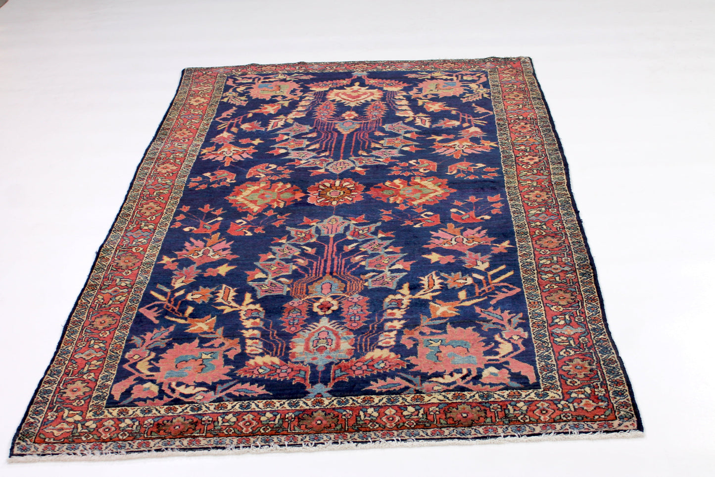 Farahan Antik