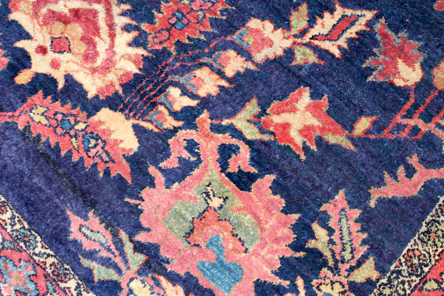 Farahan Antik
