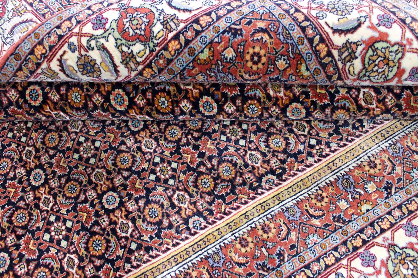 Bidjar Tekab