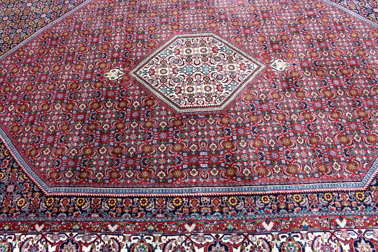 Bidjar Tekab