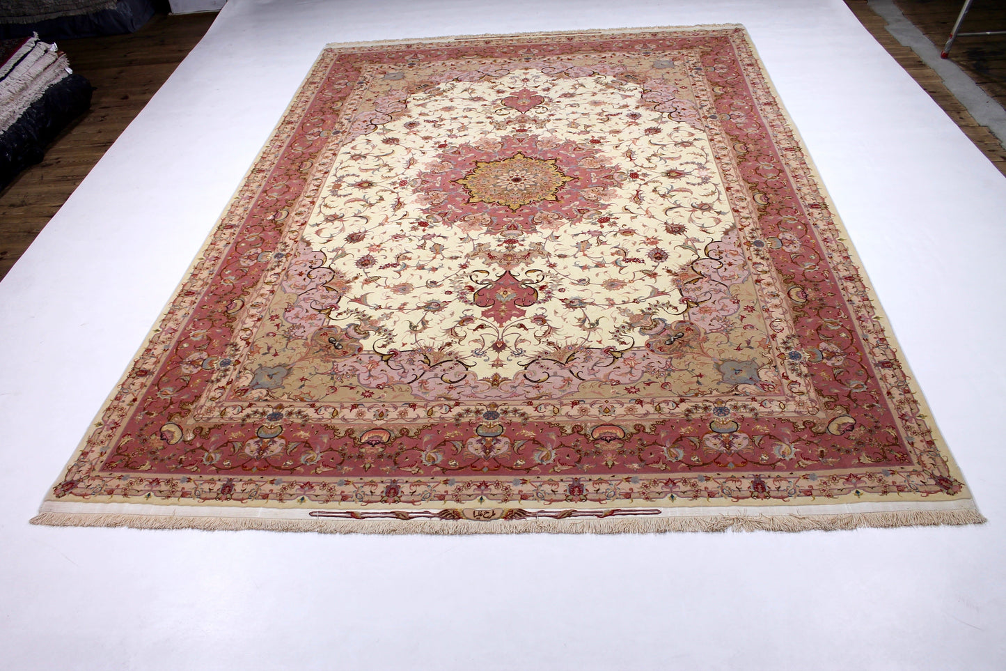 Tabriz 60R
