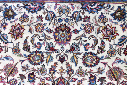 Kashan Weiss