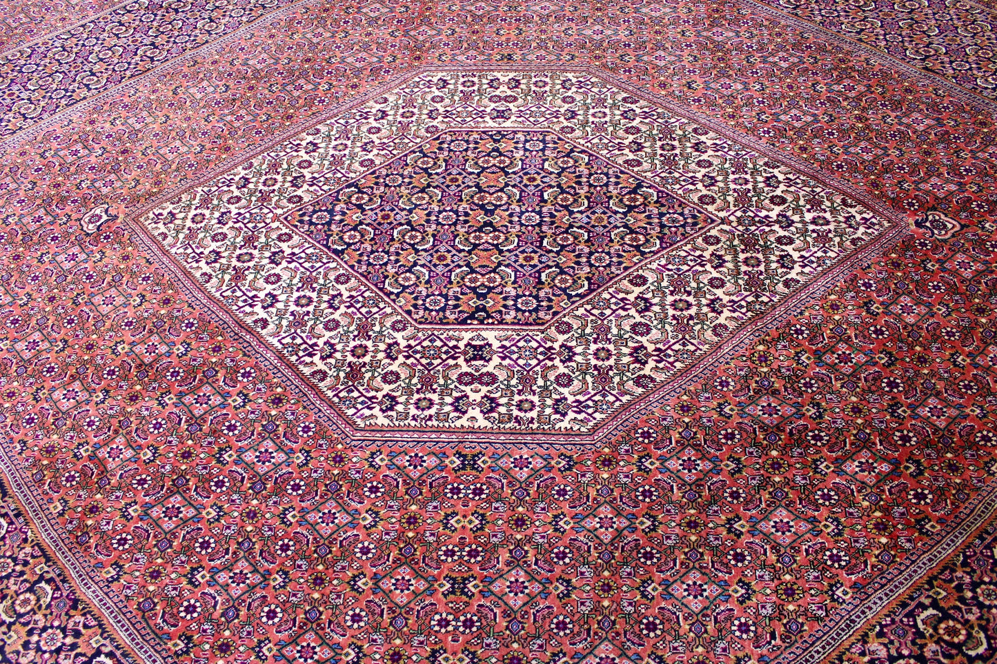 Bidjar Tekab