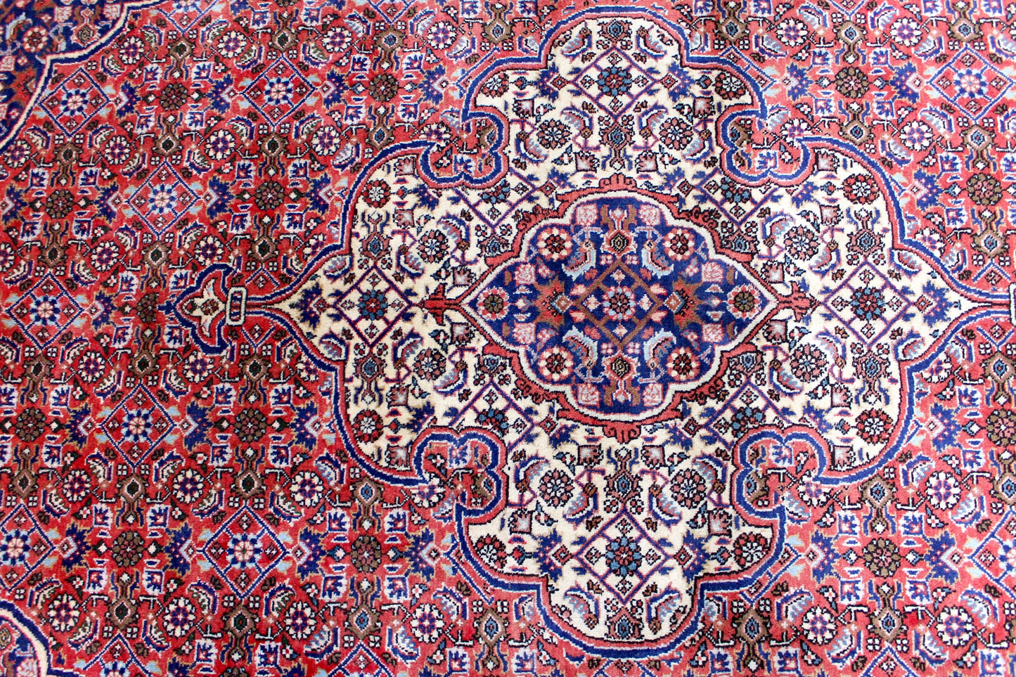 Bidjar Tekab