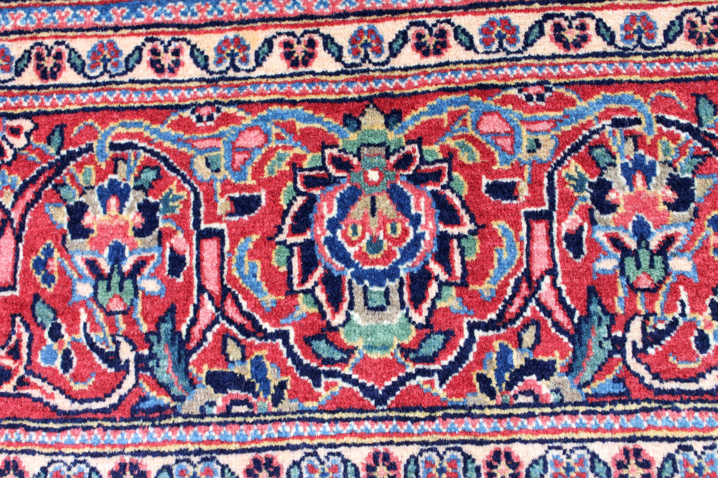 Kashan Vase Antik