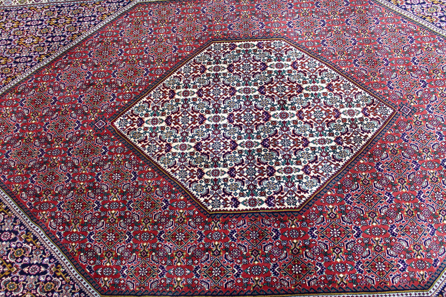 Bidjar Tekab