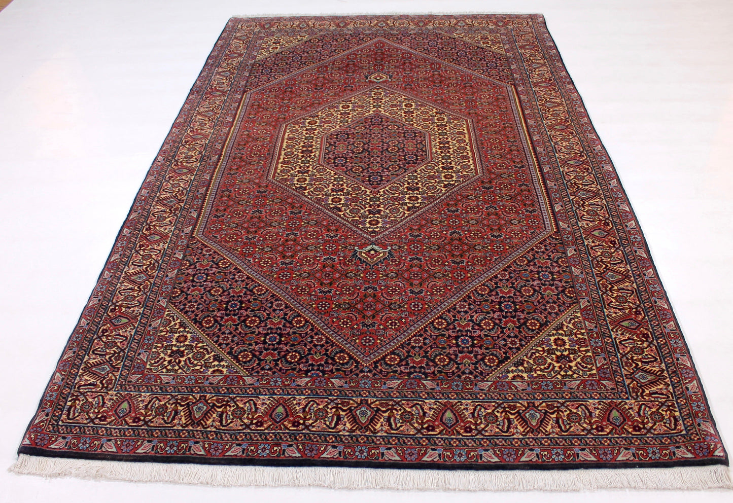 Bidjar Tekab
