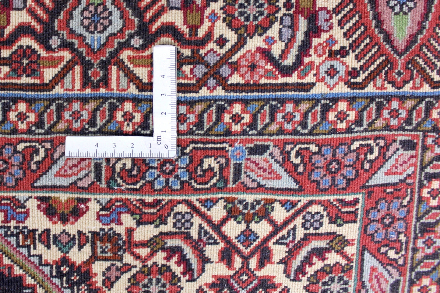 Bidjar Tekab