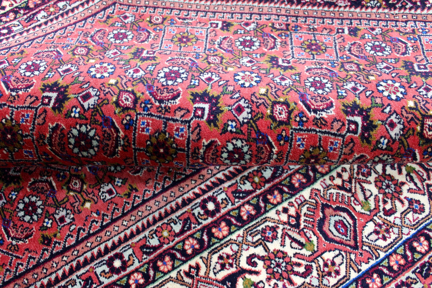 Bidjar Tekab