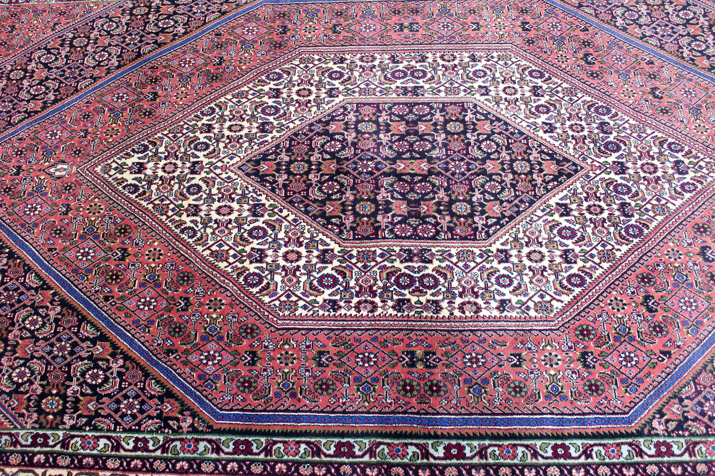 Bidjar Tekab
