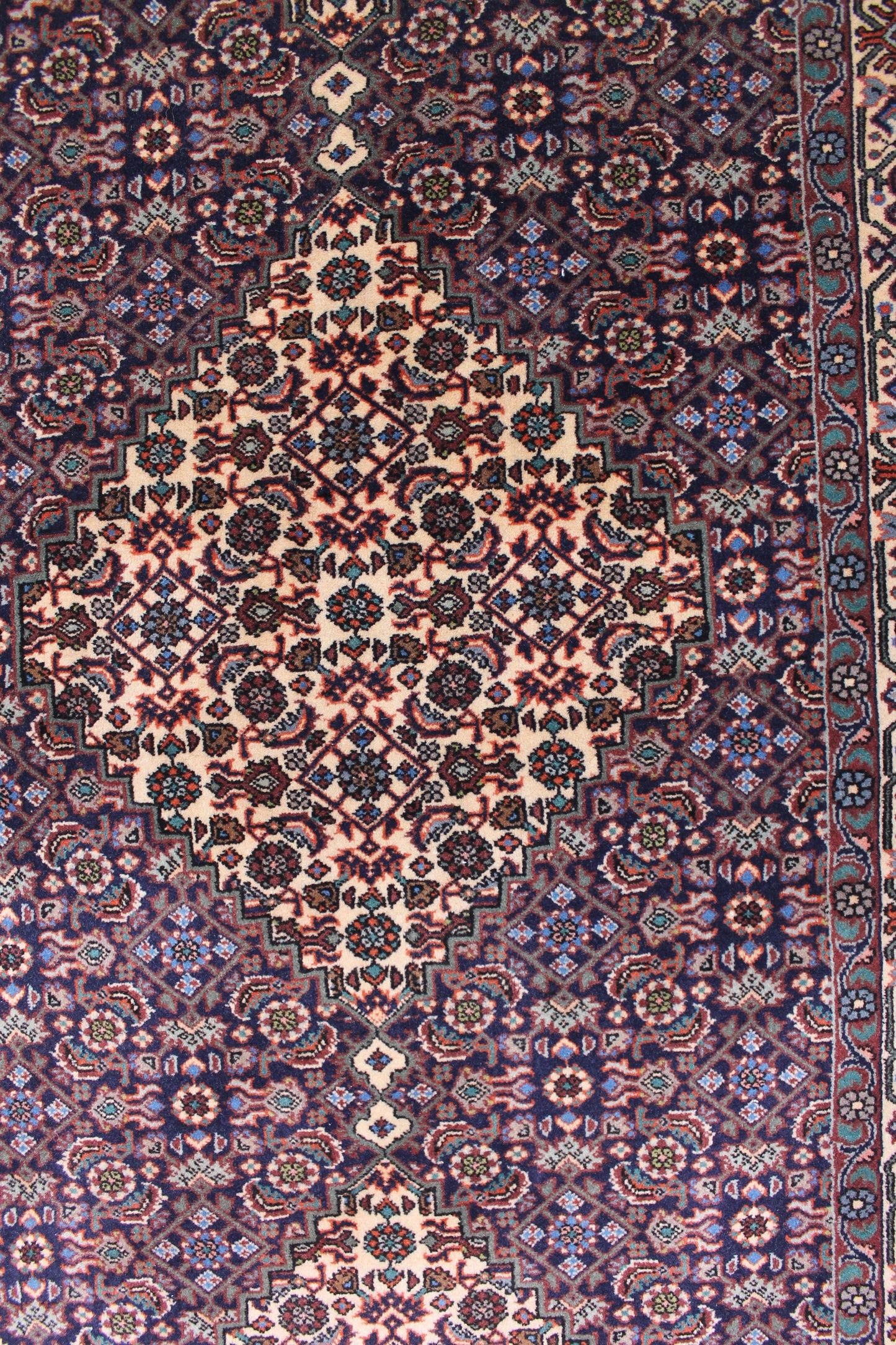 Bidjar Tekab