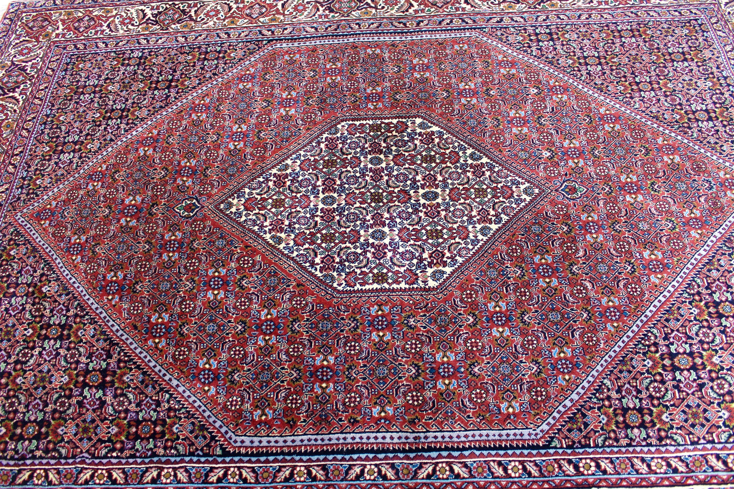 Bidjar Tekab
