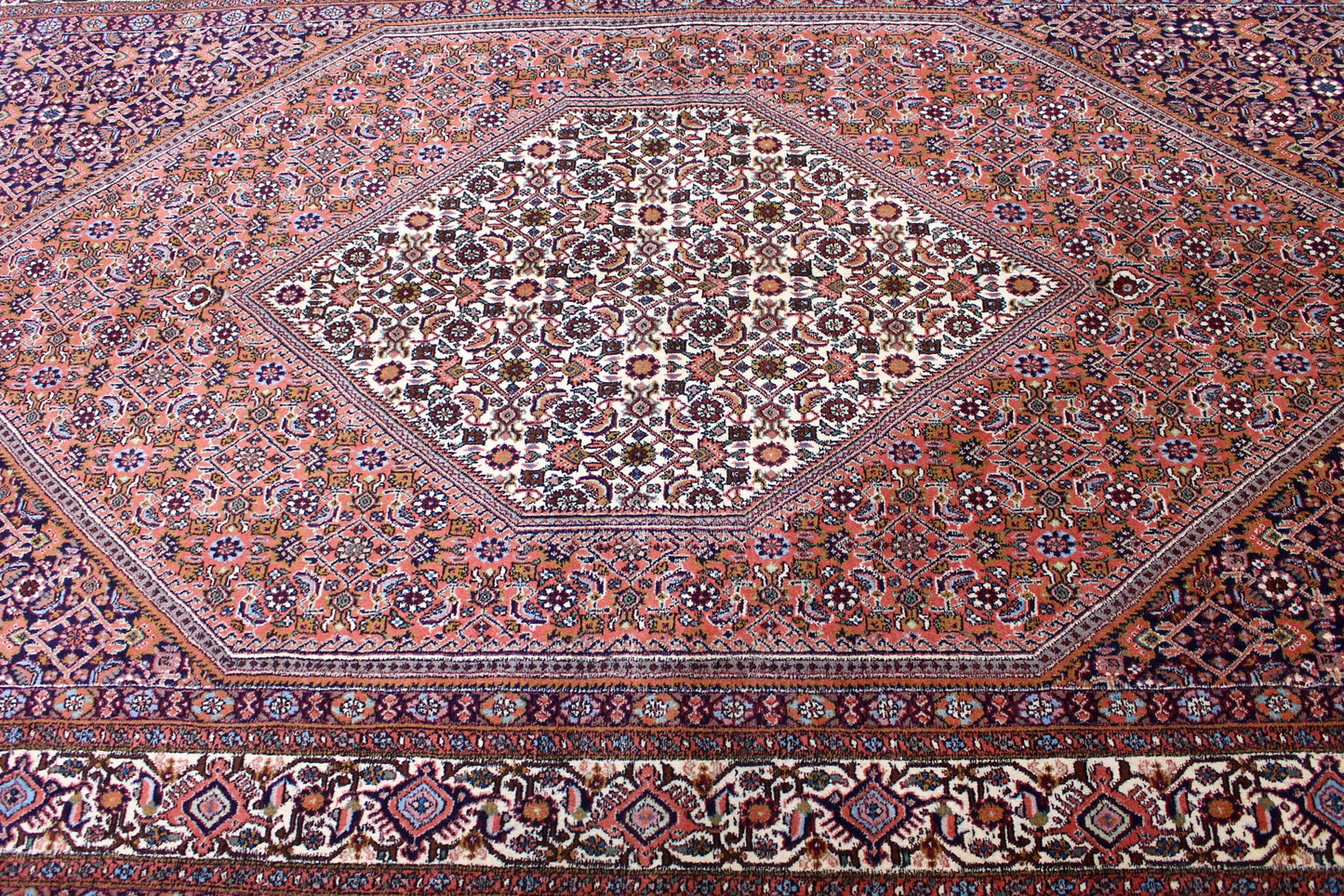 Bidjar Tekab