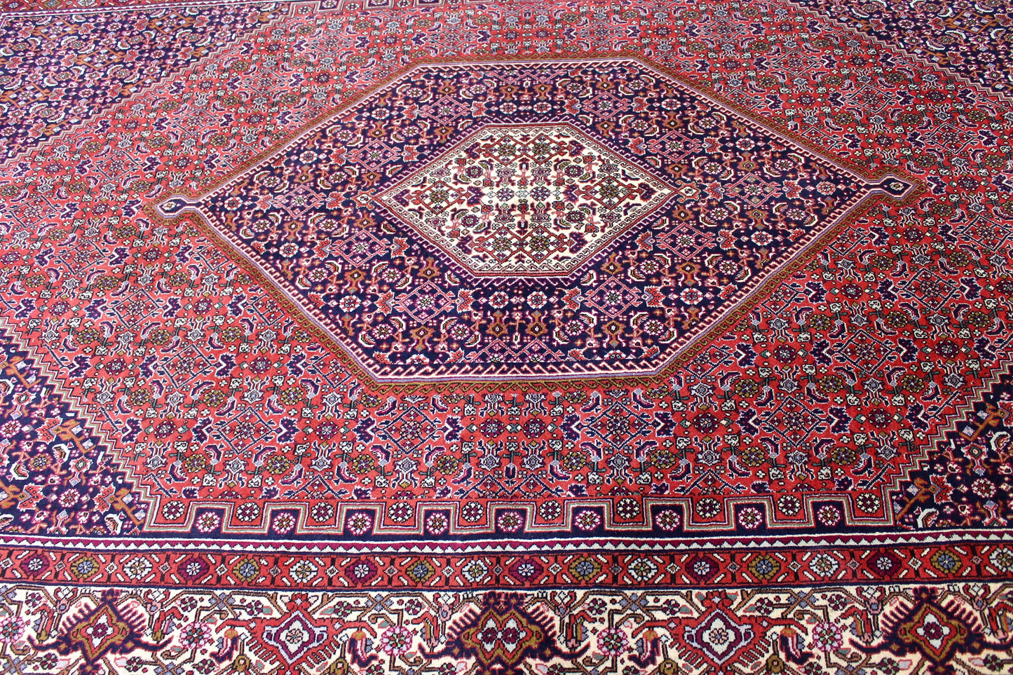 Bidjar Tekab