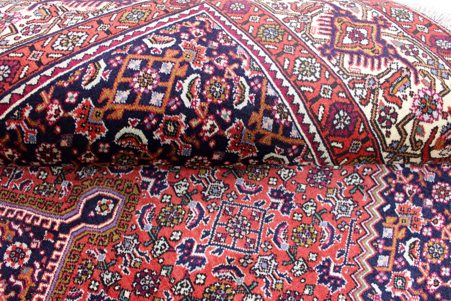 Bidjar Tekab