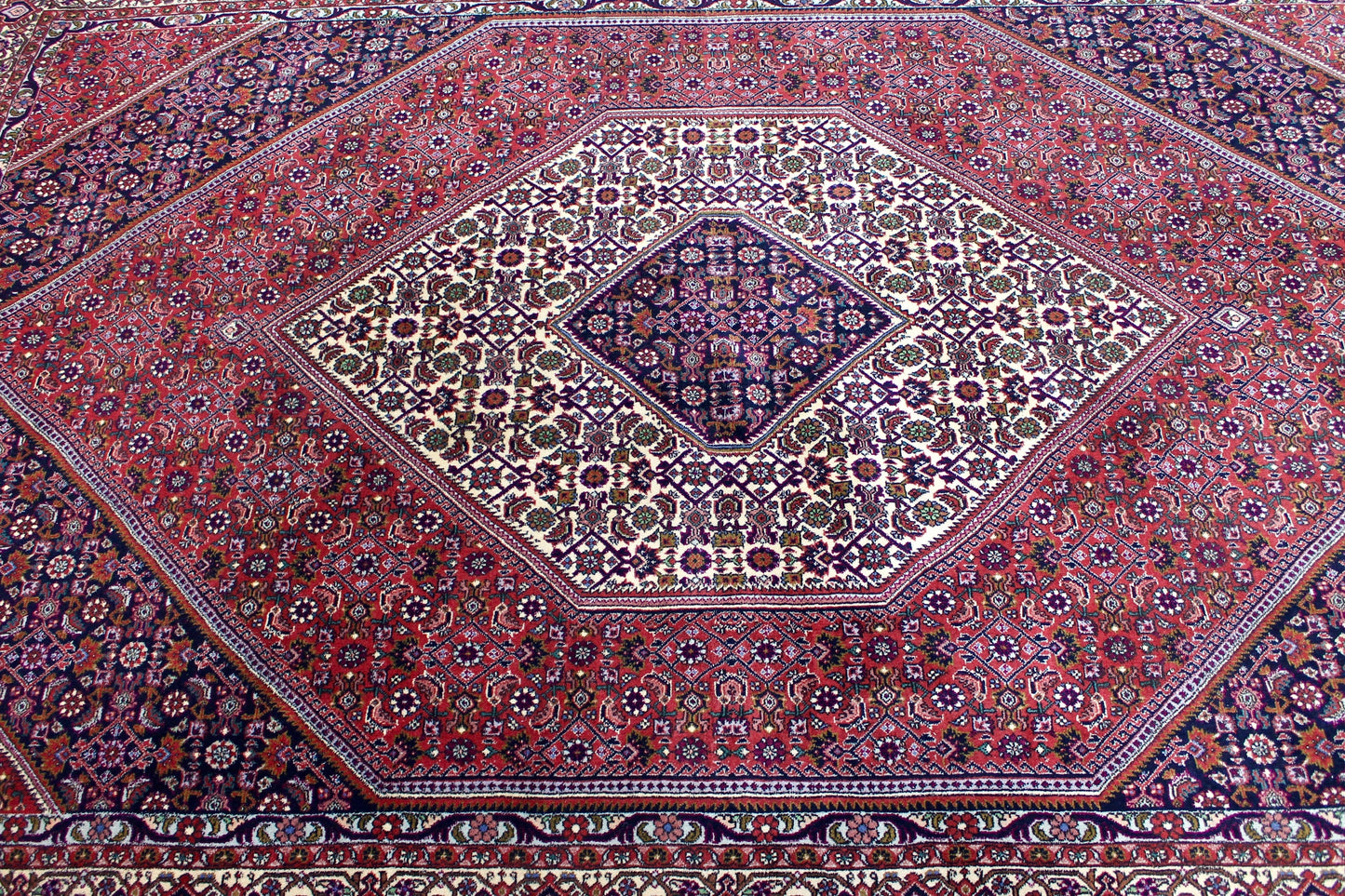 Bidjar Tekab