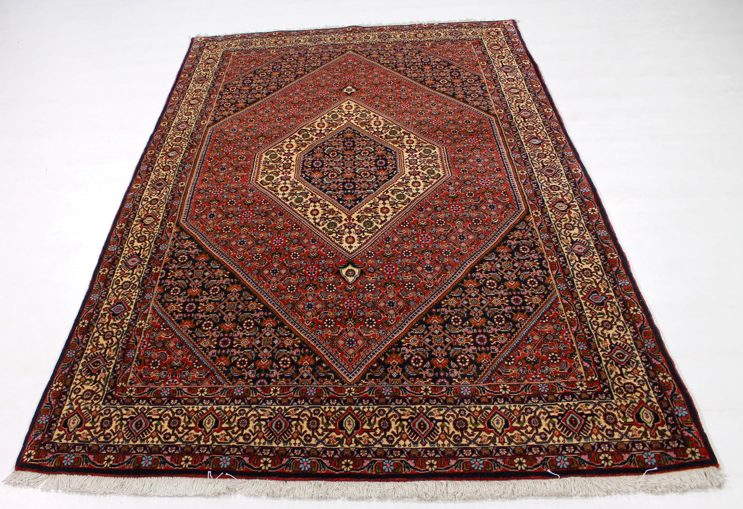 Bidjar Tekab