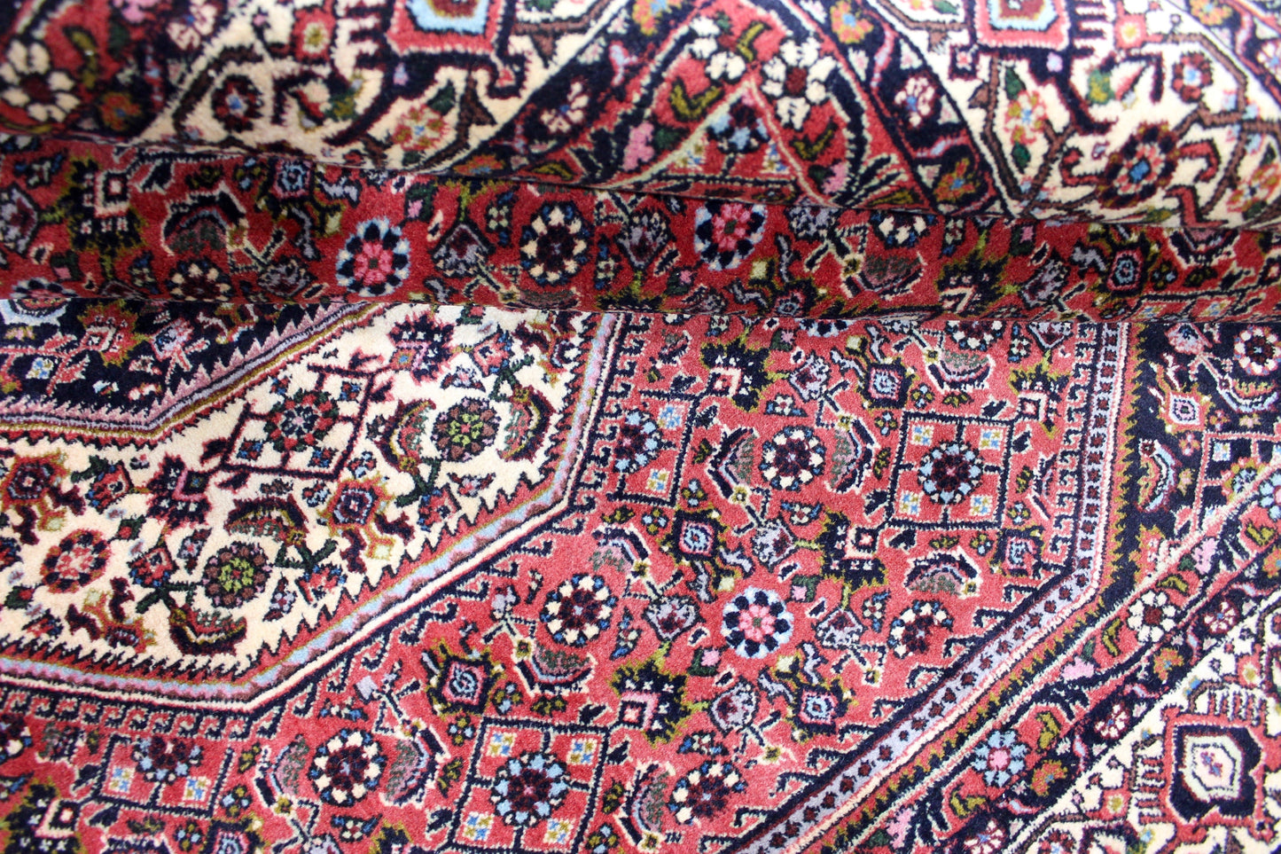 Bidjar Tekab