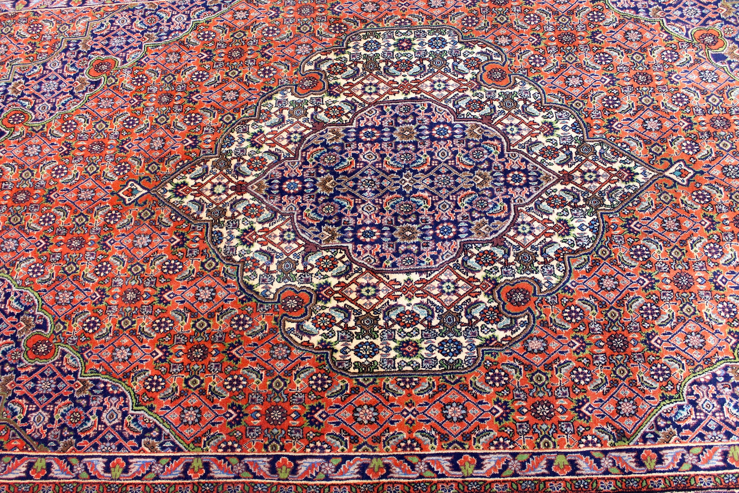 Bidjar Tekab