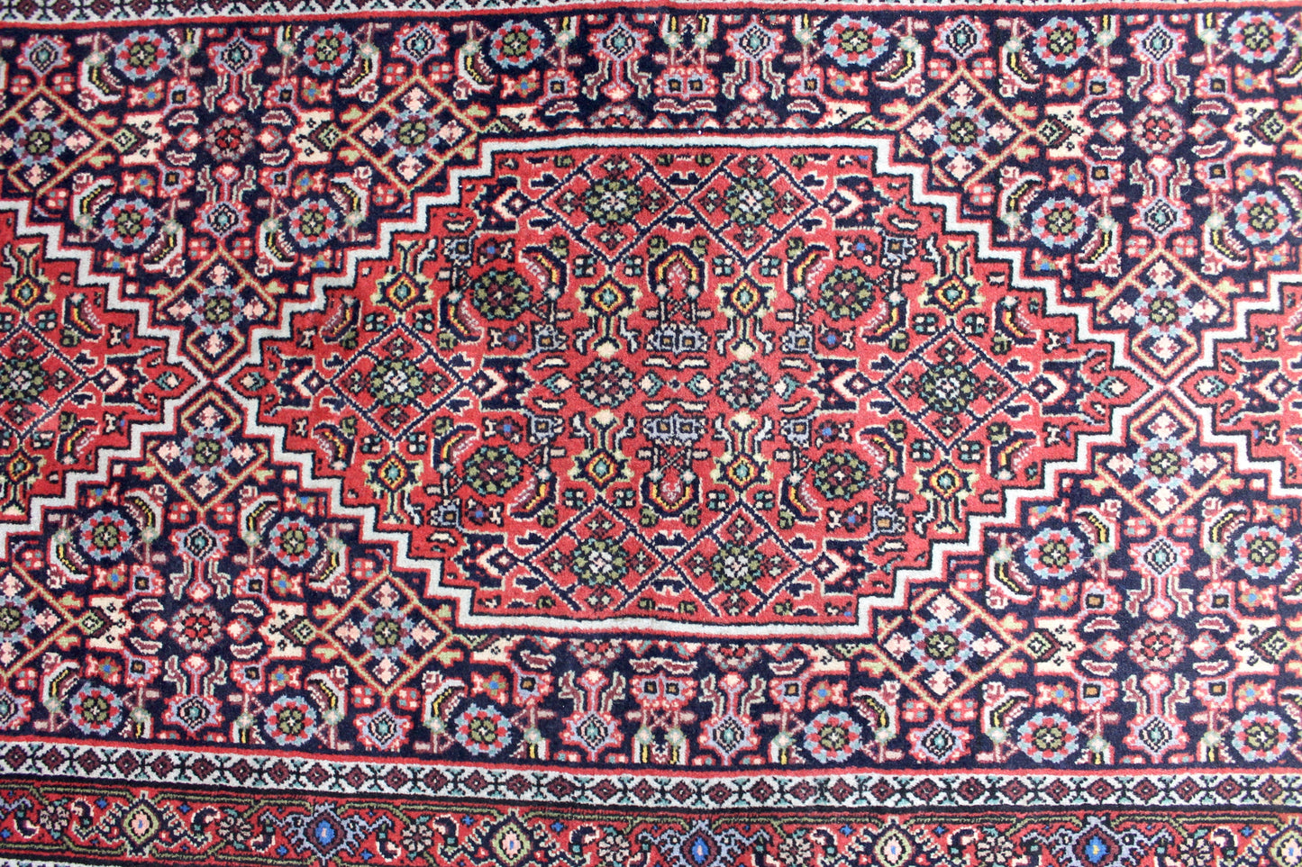 Bidjar Tekab