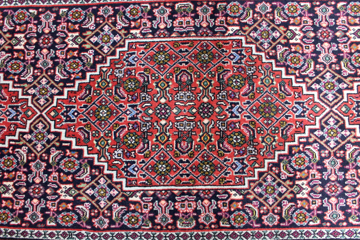 Bidjar Tekab