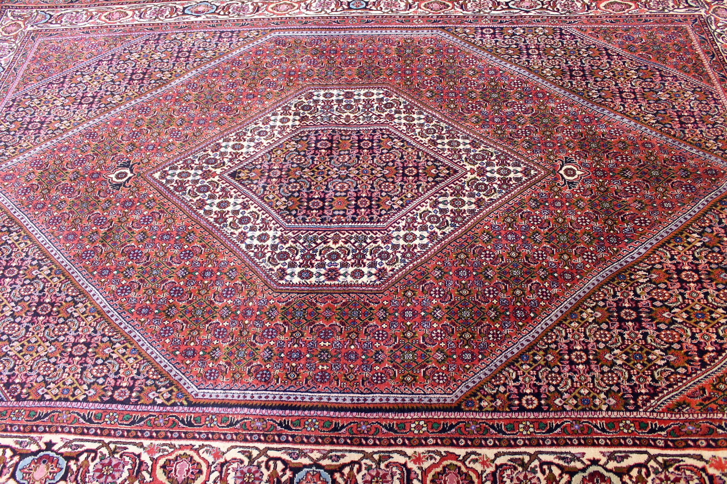Bidjar Tekab