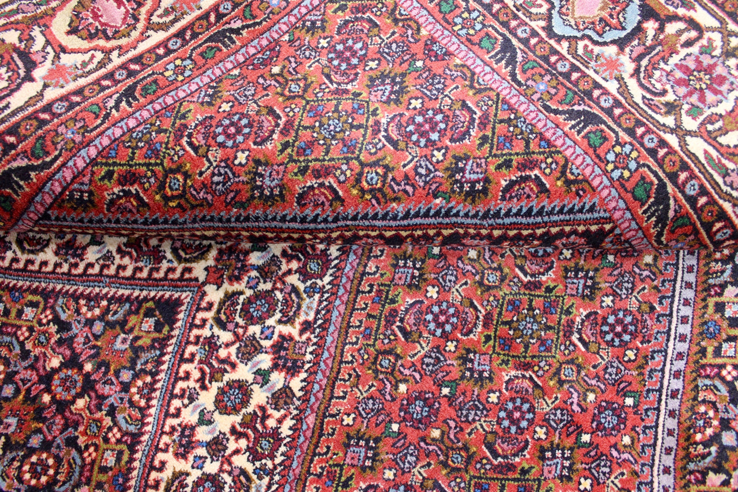 Bidjar Tekab