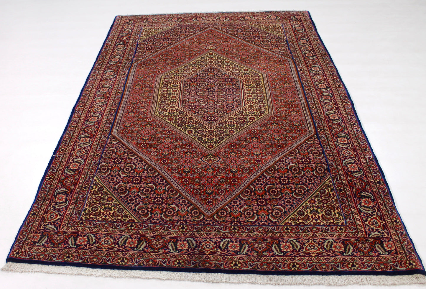 Bidjar Tekab