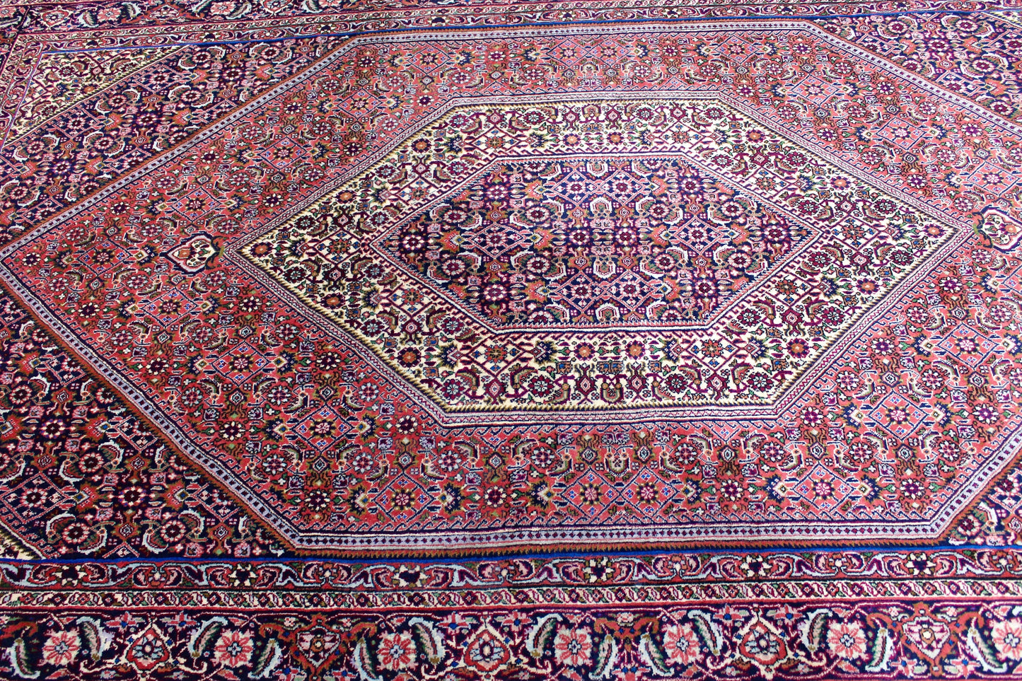 Bidjar Tekab