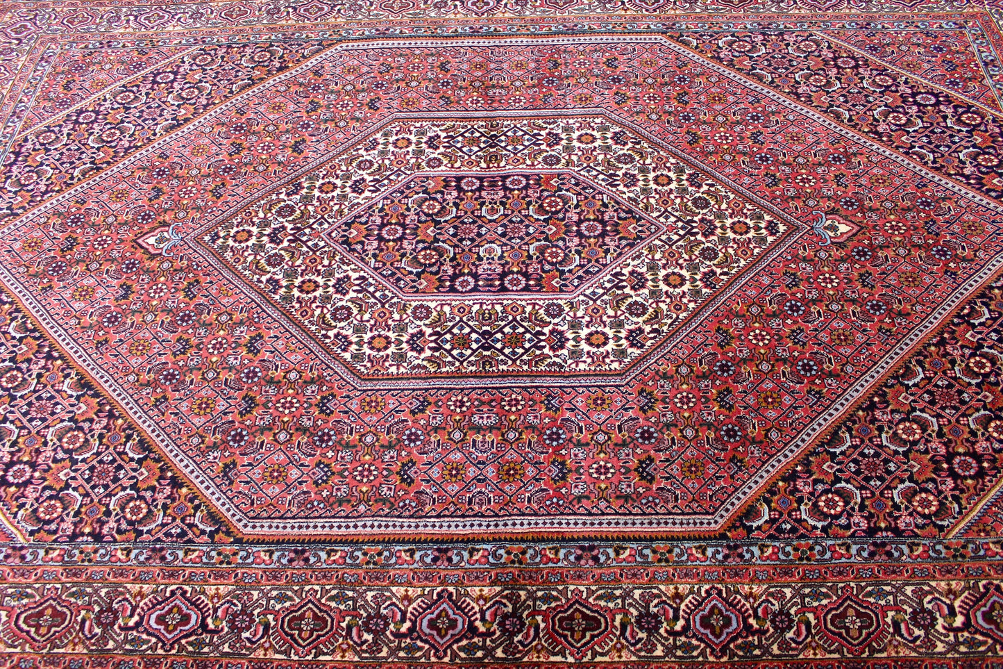 Bidjar Tekab