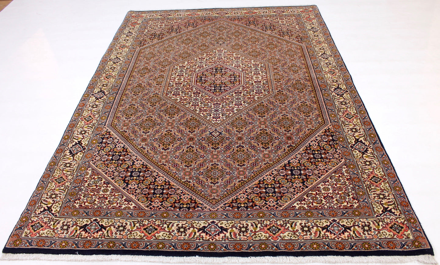 Bidjar Tekab