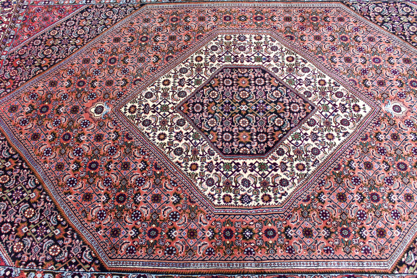 Bidjar Tekab