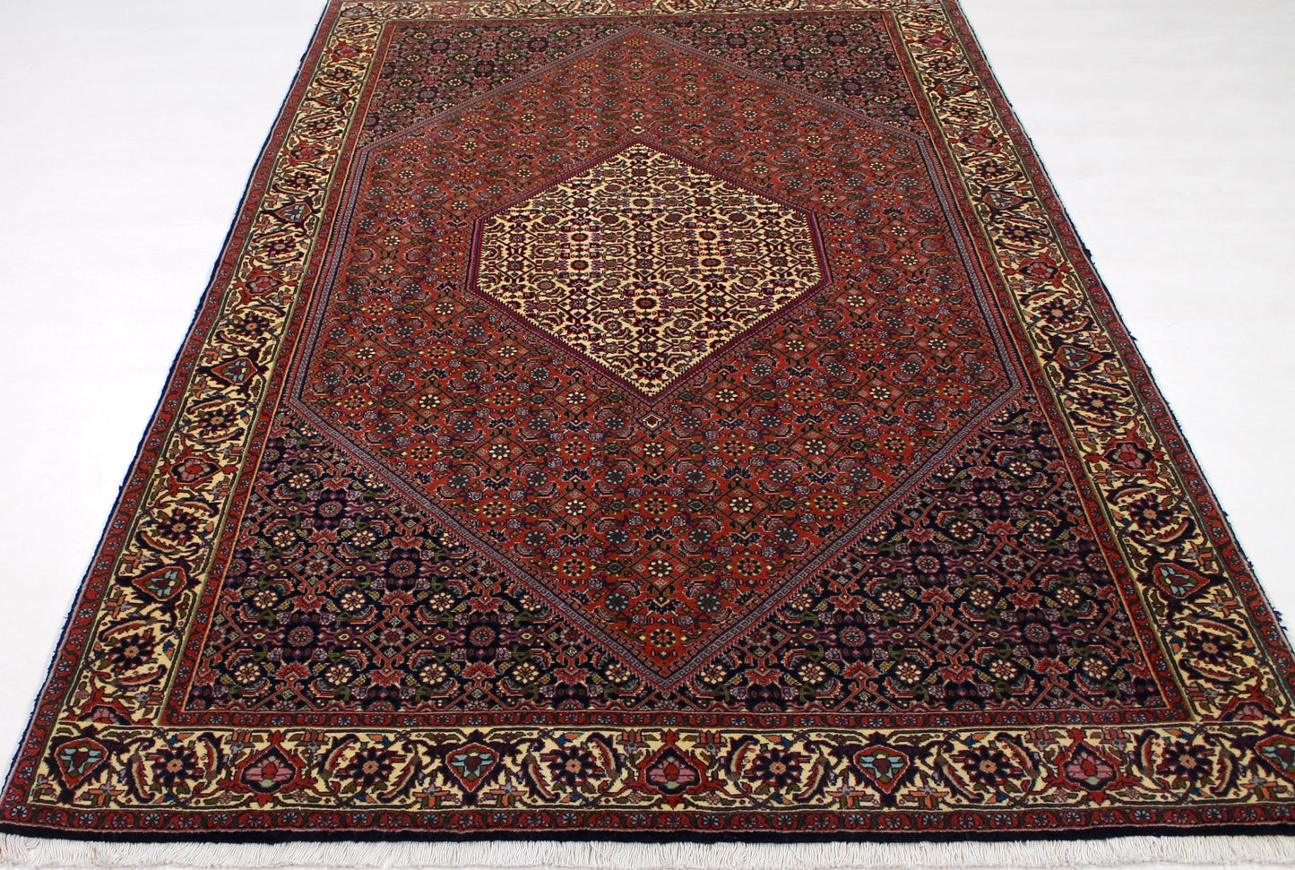 Bidjar Tekab