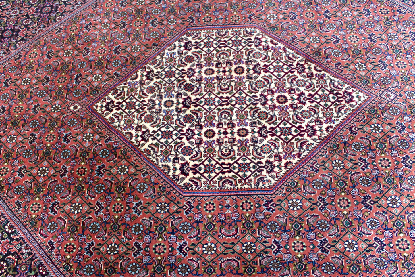 Bidjar Tekab