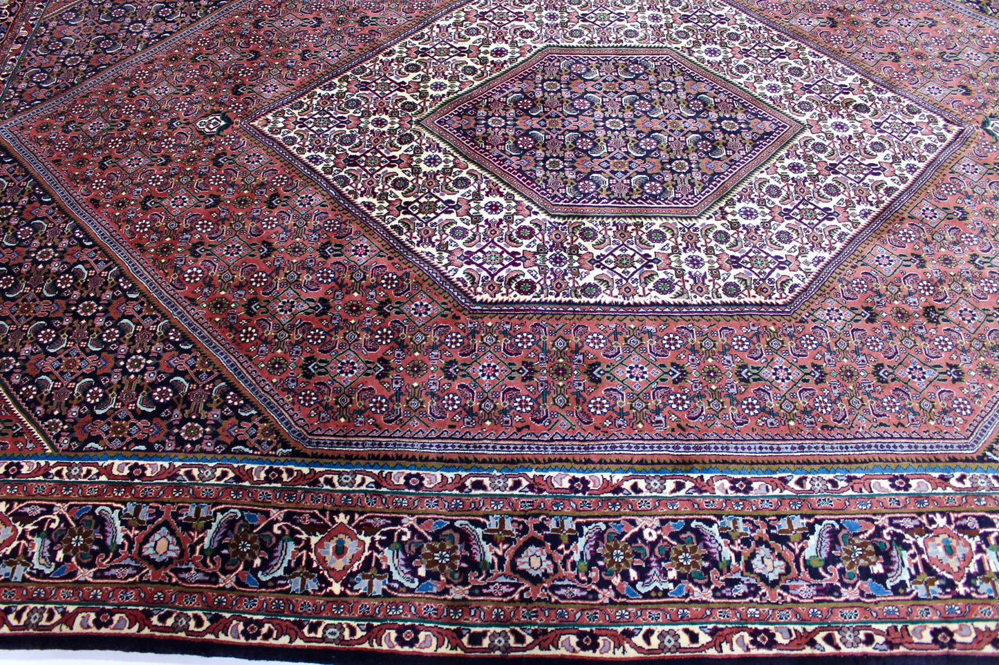 Bidjar Tekab