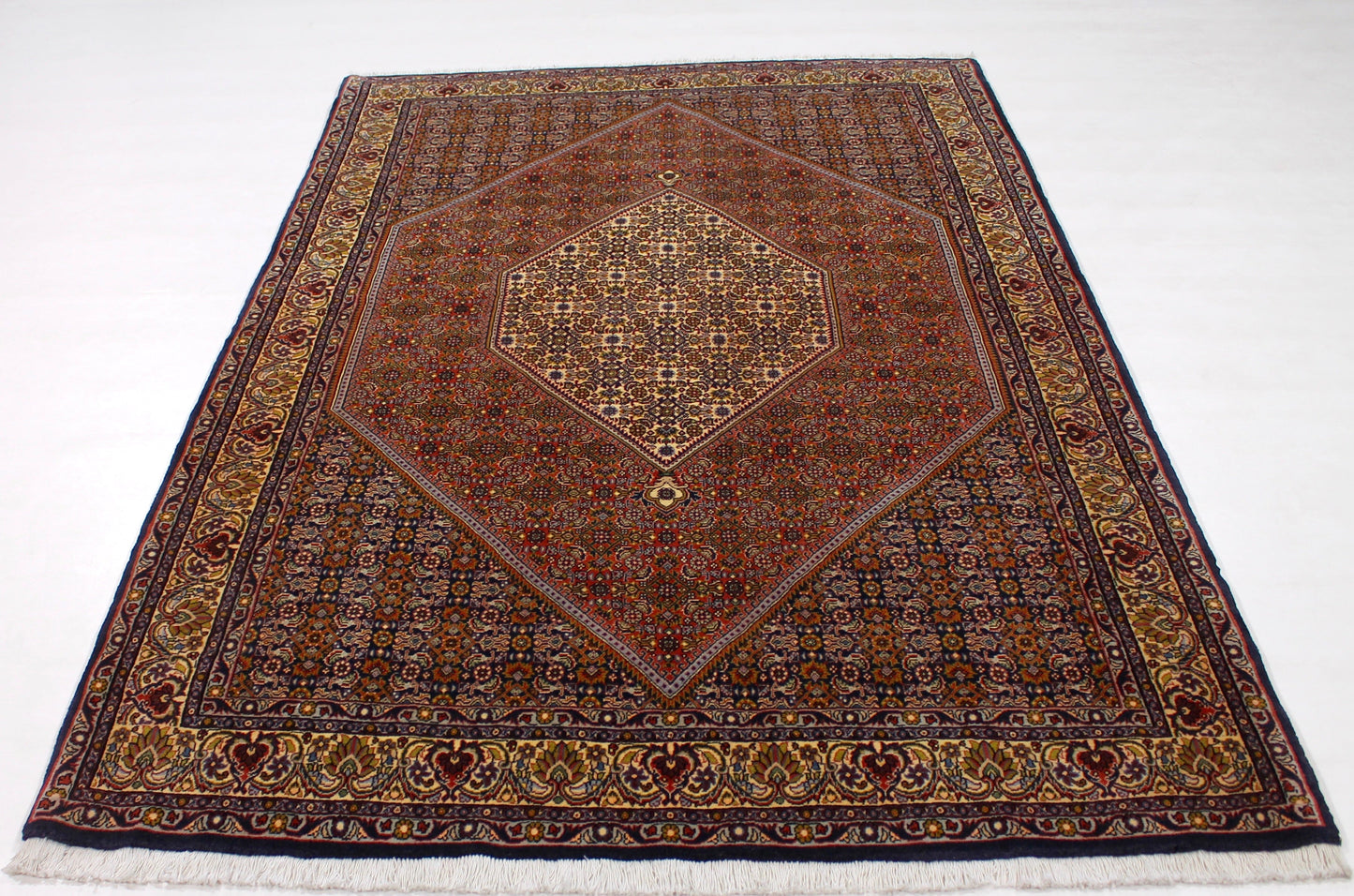 Bidjar Tekab