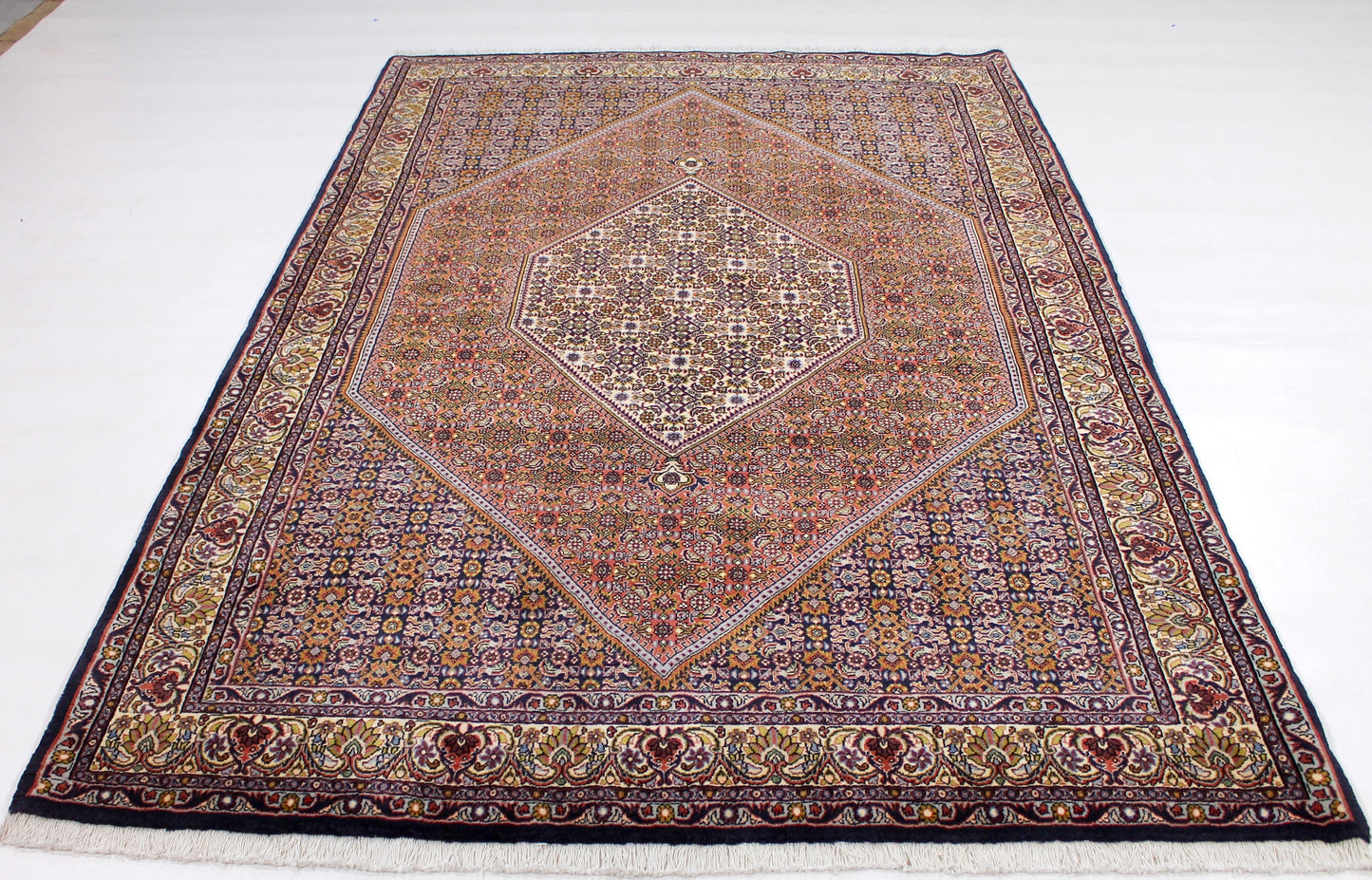 Bidjar Tekab