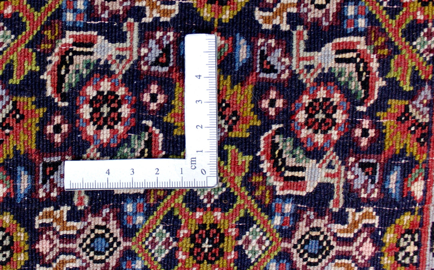 Bidjar Tekab