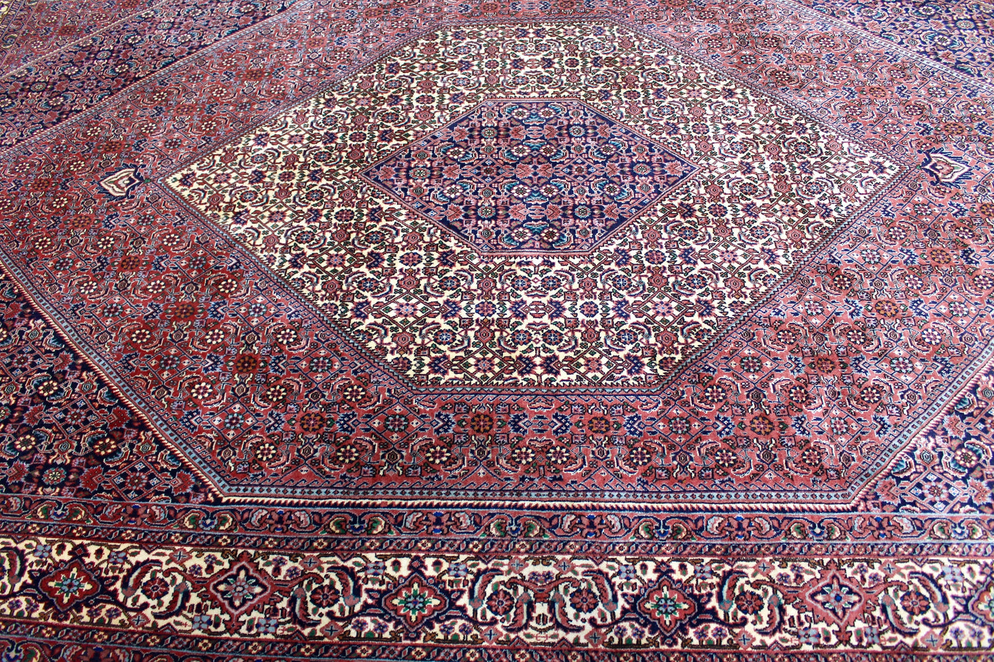 Bidjar Tekab