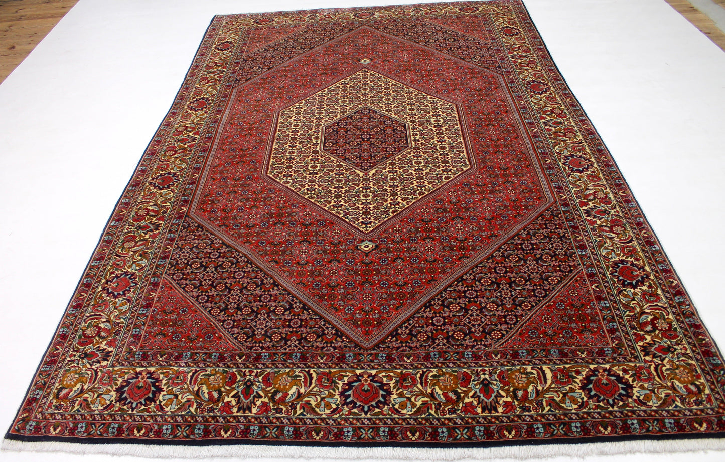 Bidjar Tekab