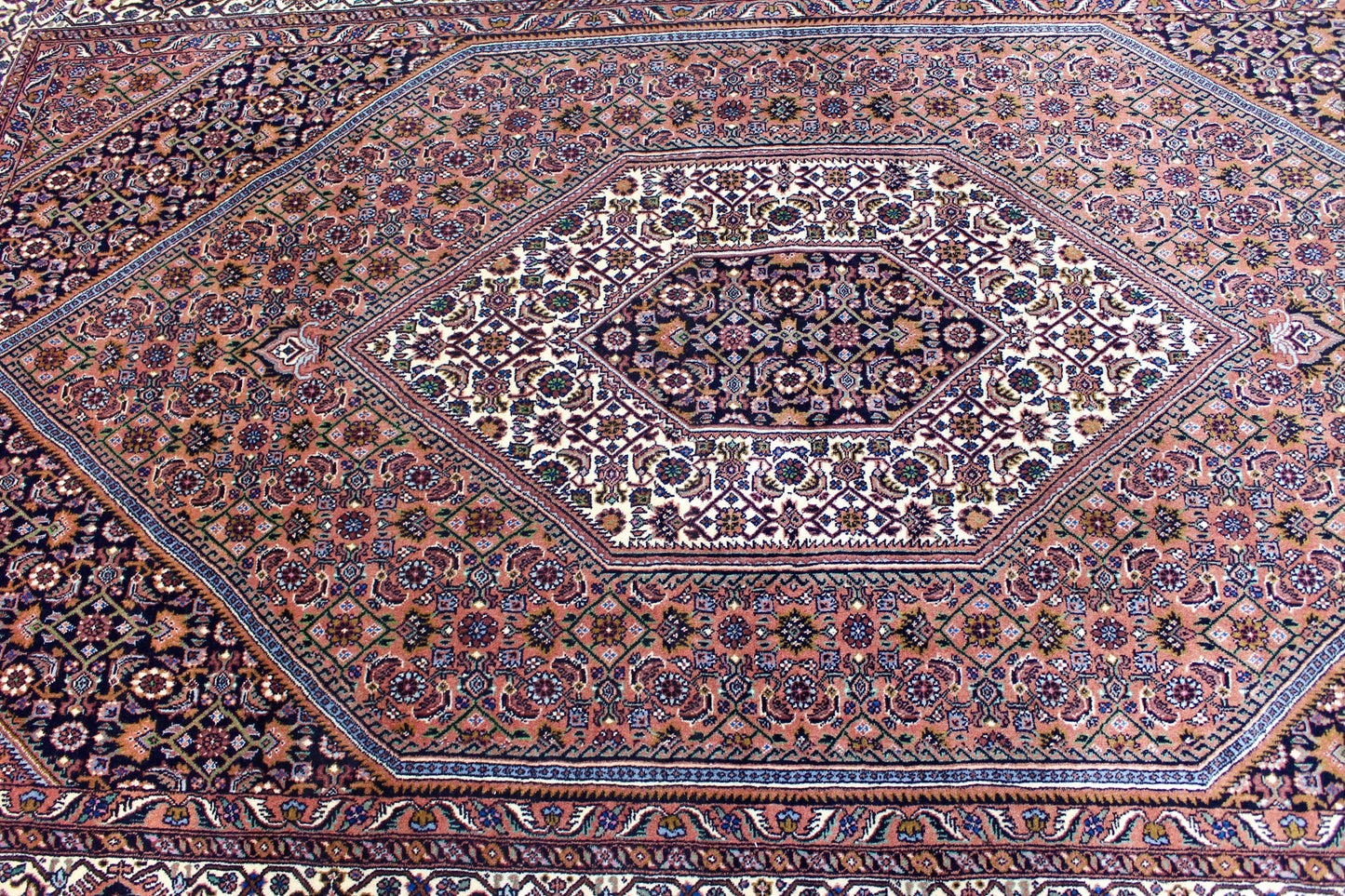 Bidjar Tekab