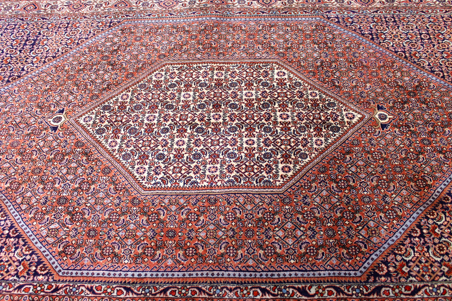 Bidjar Tekab