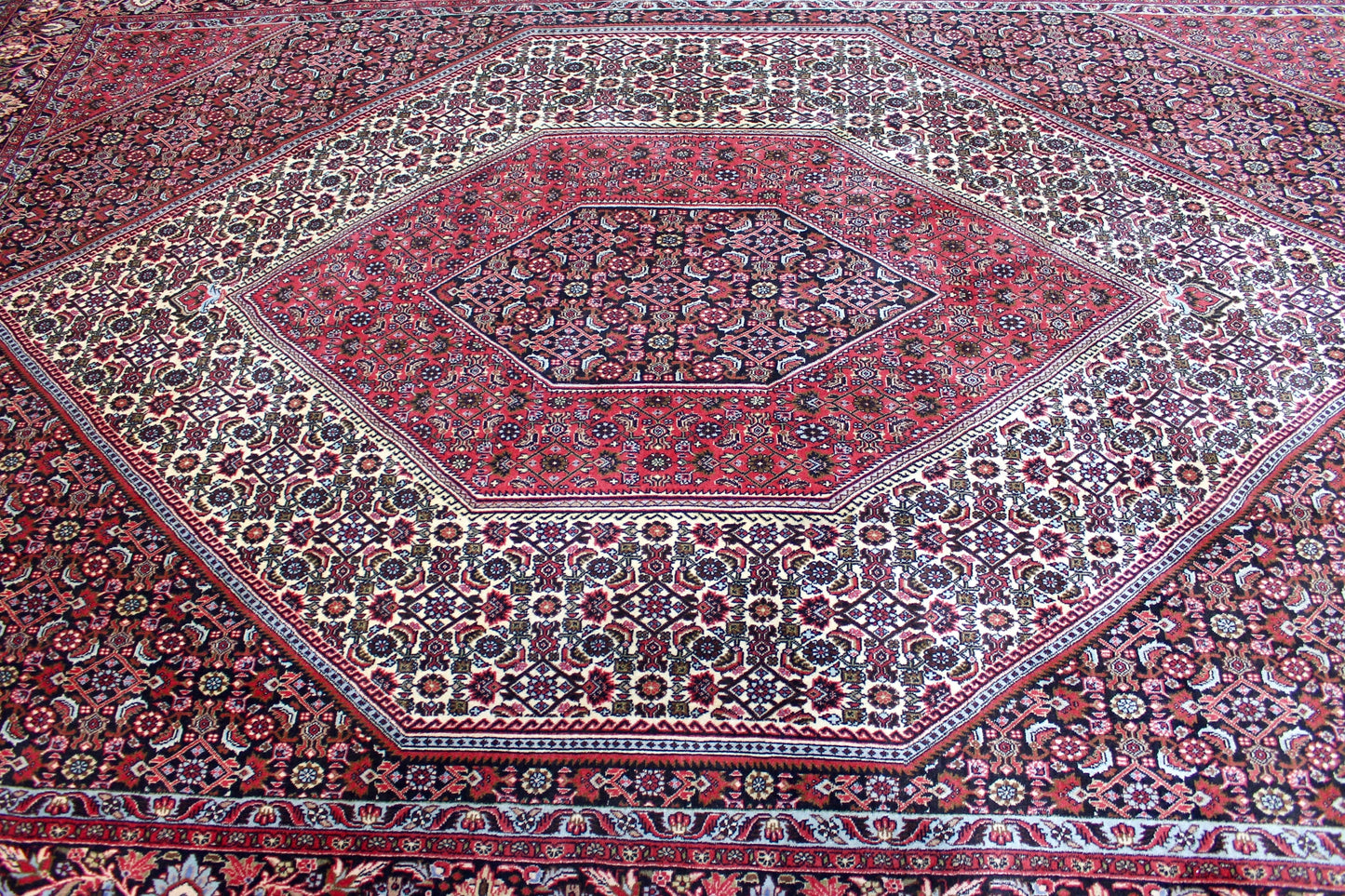 Bidjar Tekab