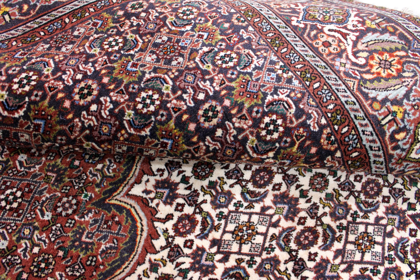 Bidjar Tekab