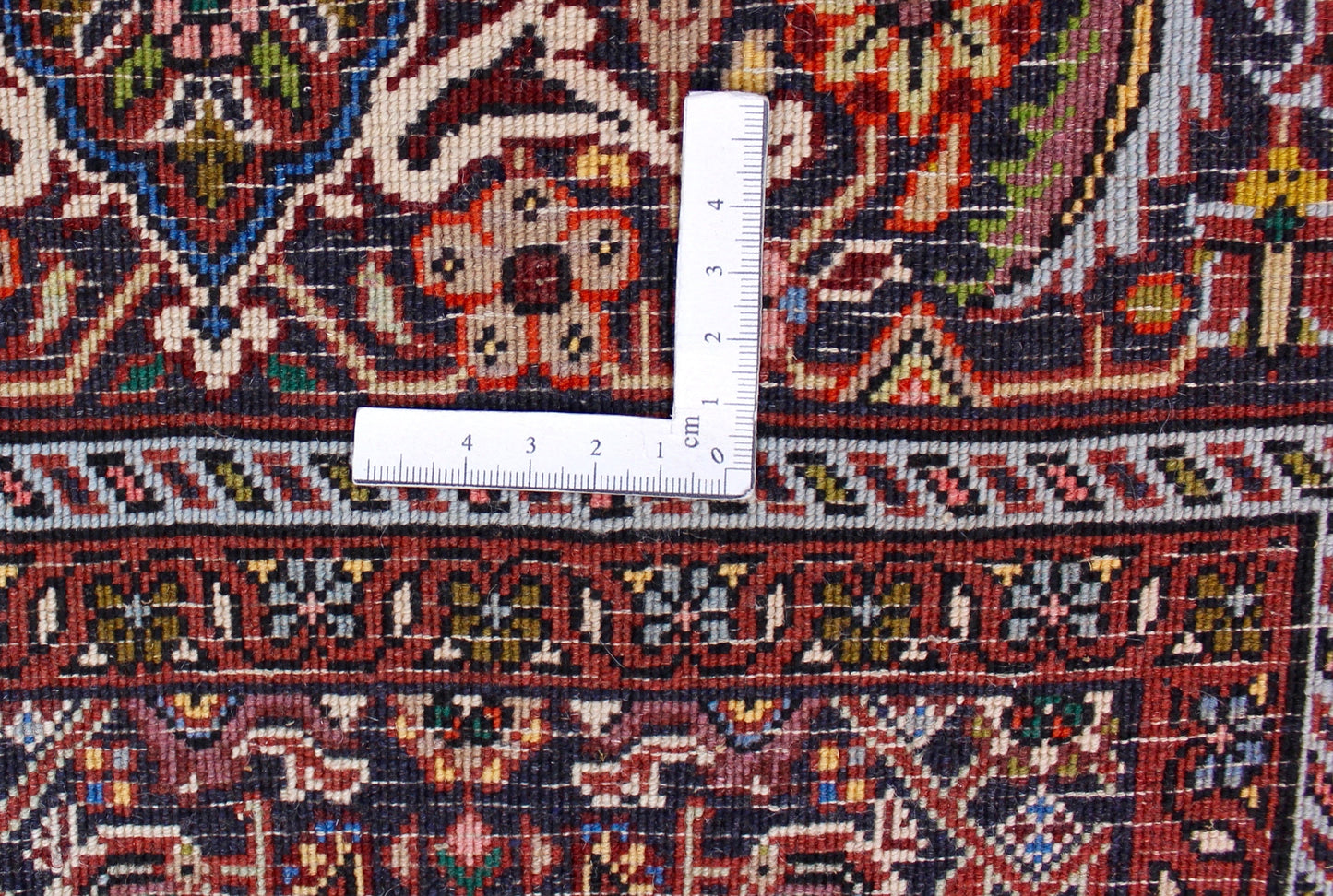 Bidjar Tekab