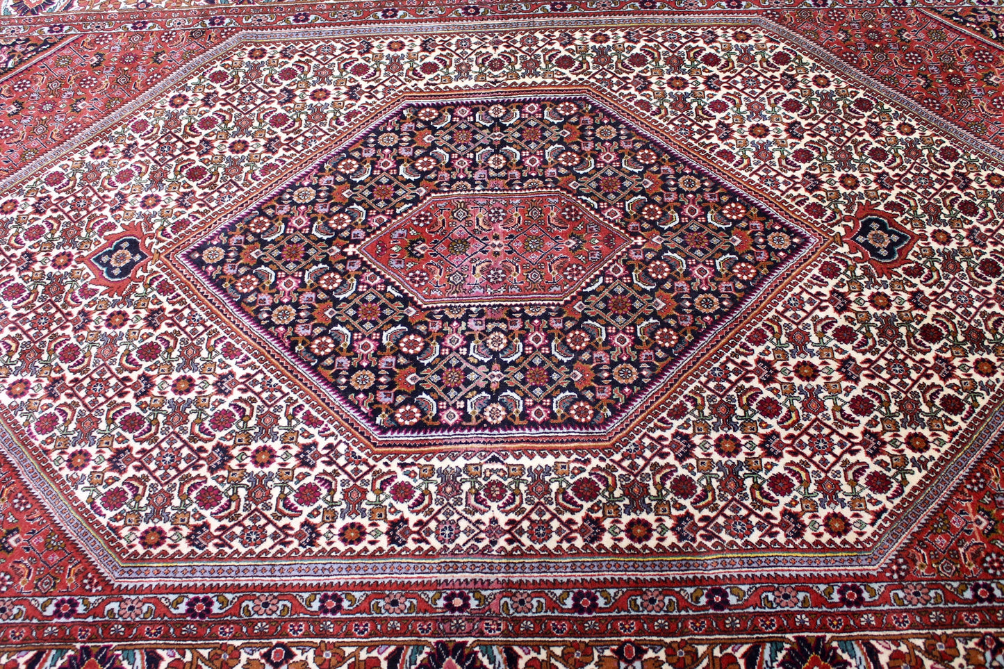 Bidjar Tekab