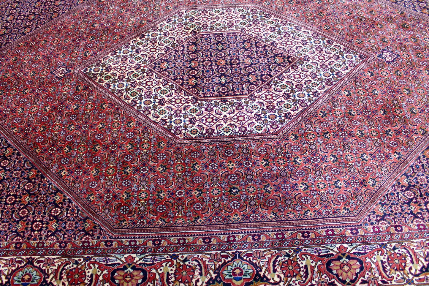 Bidjar Tekab