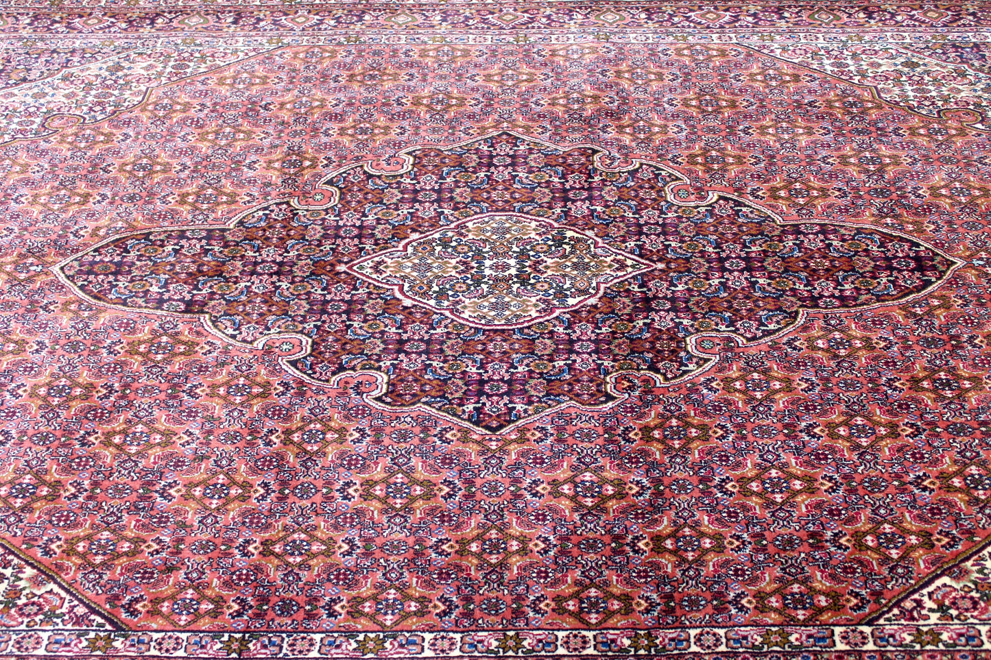 Bidjar Tekab