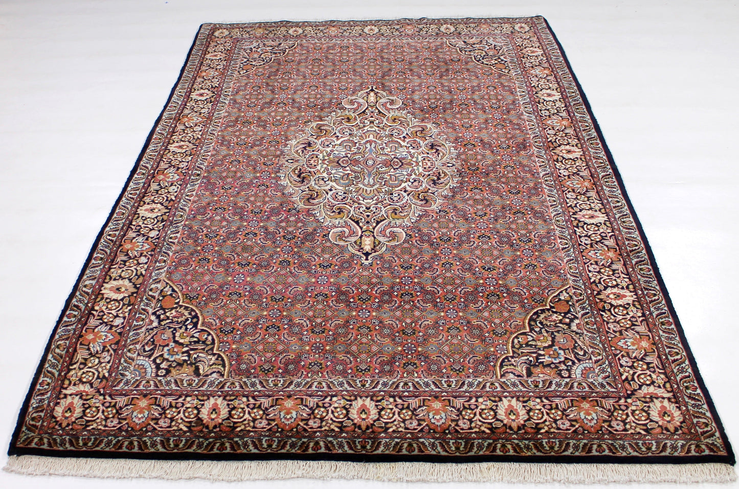 Bidjar Tekab